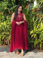 Reddishmarron kurti
