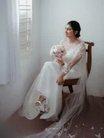 Off-White Bridal Wedding Gown - Image 3