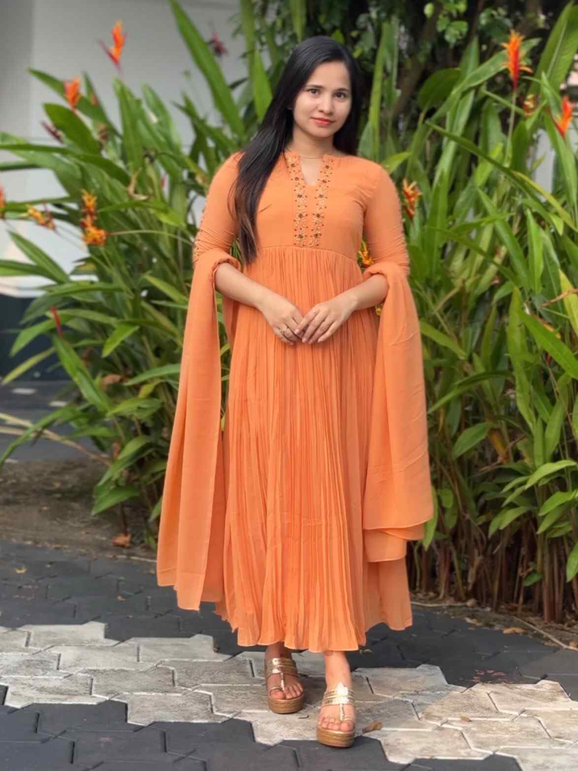 2268EE06-65E8-4E42-9610-9B251CC666BC2 Pastel orange kurti - Image 1