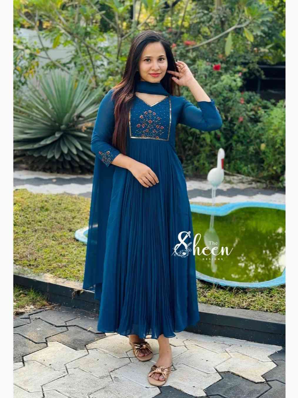 44F4AEB1-2A25-4340-9280-6650ACFFB6EA (1) Teal Blue kurti - Image 1