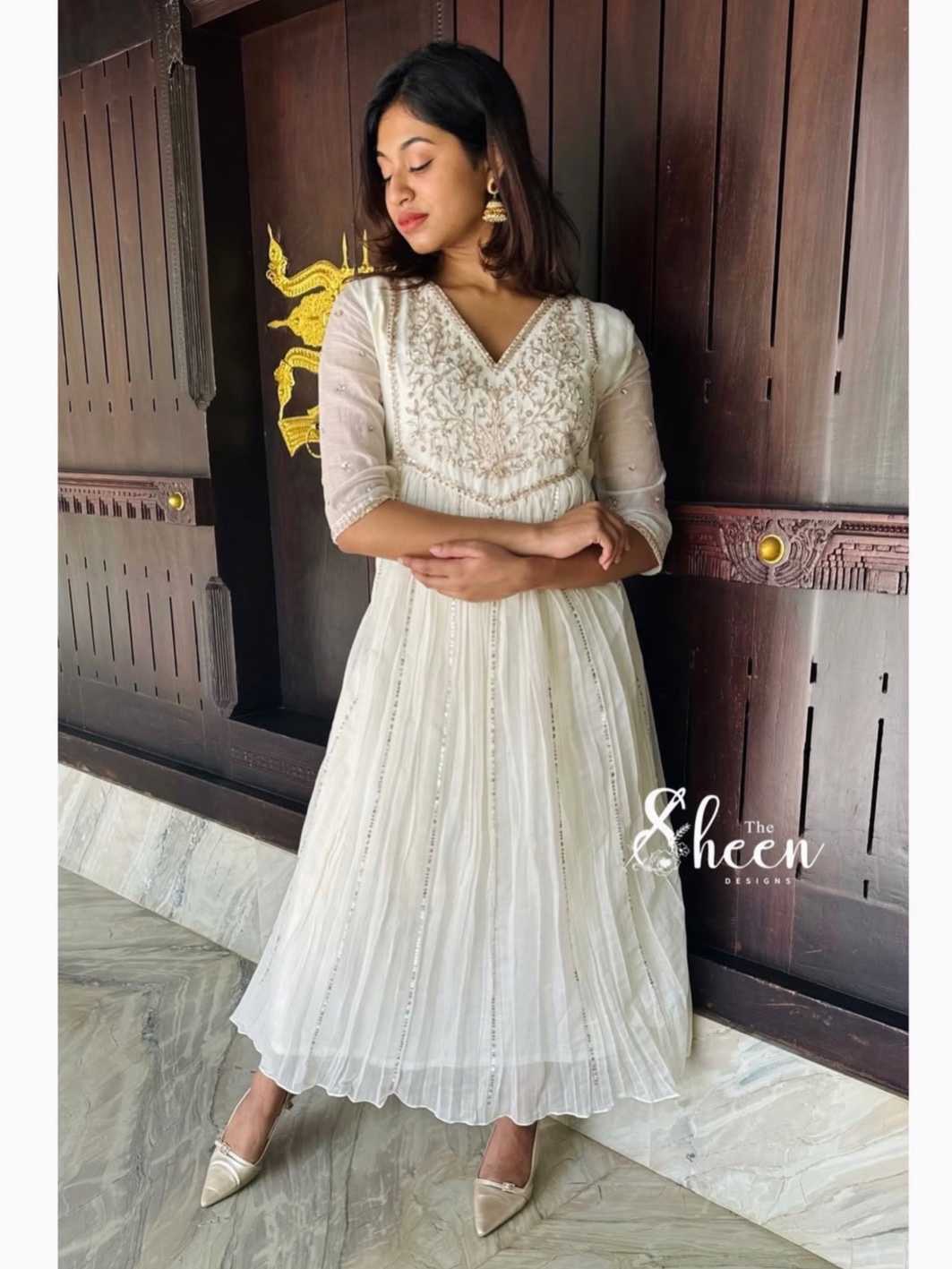 4679A32E-27FB-47C4-850A-DC9E17AA2593 offwhite mul chanderi kurti - Image 1