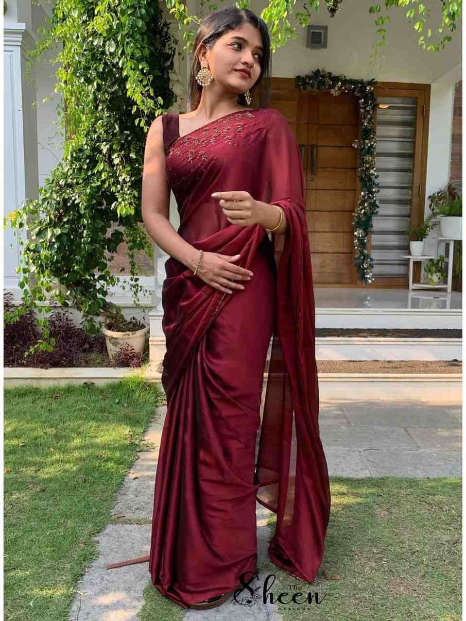 7F00BFAD-9064-4A69-B538-6EC2819B80D3 (1) Maroon semi-silk saree - Image 1
