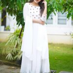 Off-white panel-cut kurti