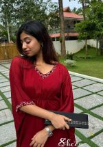 Reddish maroon semi crepe kaftan - Image 2