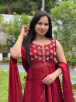 Reddishmarron silky georgette outfit - Image 2
