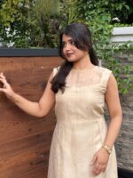 Light golden tissue outfit - Image 2